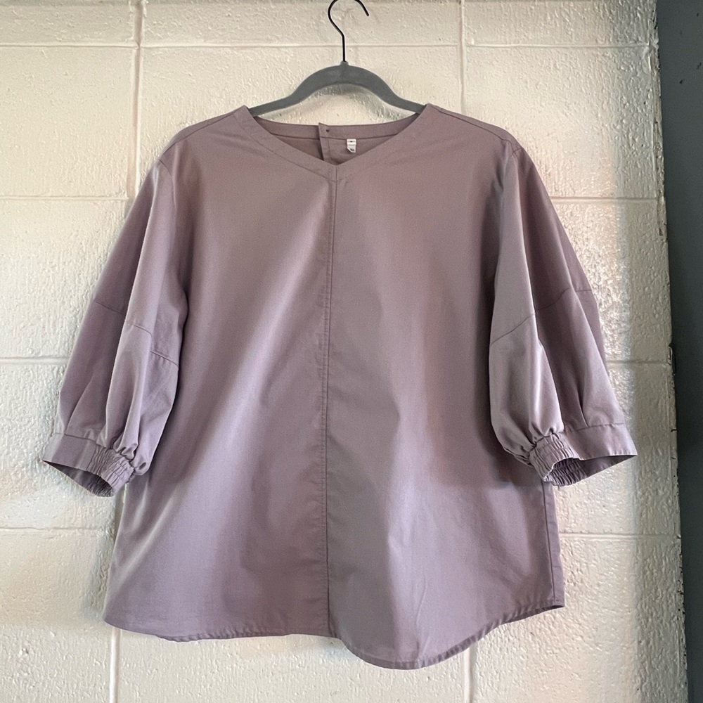 Adorable Muji Lavender puff sleeve Women's Top, size small